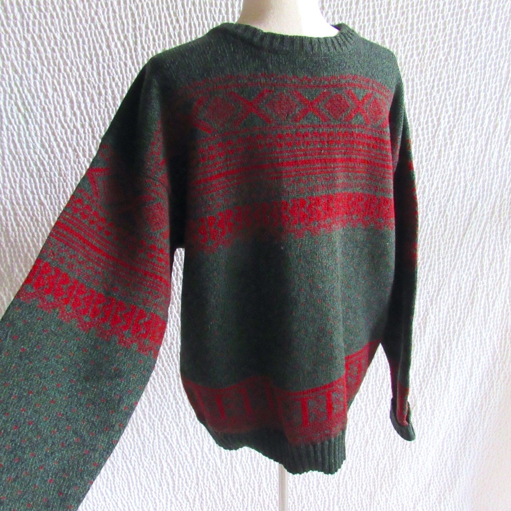 Mens Woolrich Wool Sweater XL Pullover Red Green Vintage Hong Kong Excellent